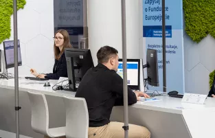 Konsultacje w Punkcie Informacyjnym Funduszy Europejskich